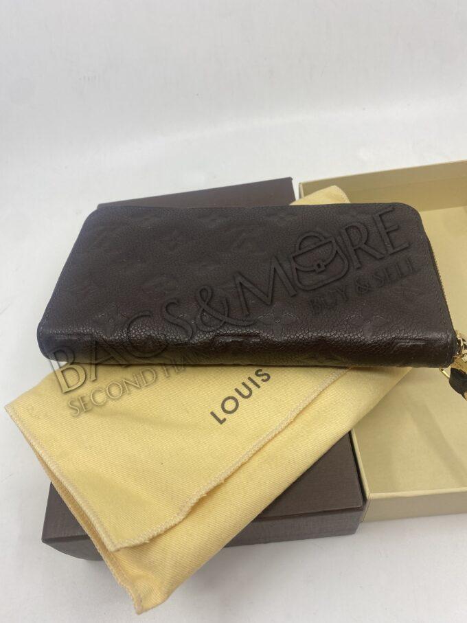 Louis Vuitton Zippy Wallet Clemence embossed Color Brown with Golden Hardware